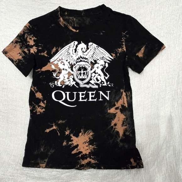 Queen Band T-Shirt Size S Black Bleach Tie Dye Graphic Tee Rock Music - Picture 1 of 4